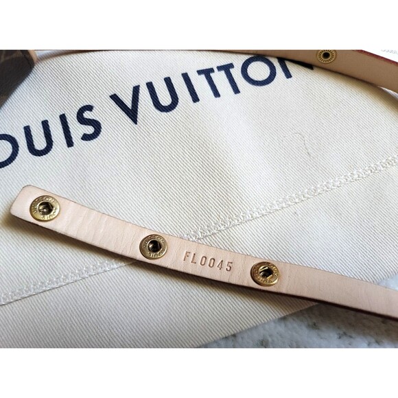 LOUIS VUITTON Pochette FLORENTINE Monogram Waist Bum Bag Crossbody Clutch EUC - Picture 13 of 16